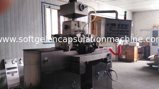 macchina di incapsulamento del gel di capacità 15kg/H in pieno automatica per liquido/capsula