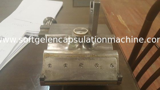 Le parti della macchina imballatrice dell'incapsulamento spazzolano la pompa del cuneo dell'iniezione della scatola dello spredox e muoiono rotoli