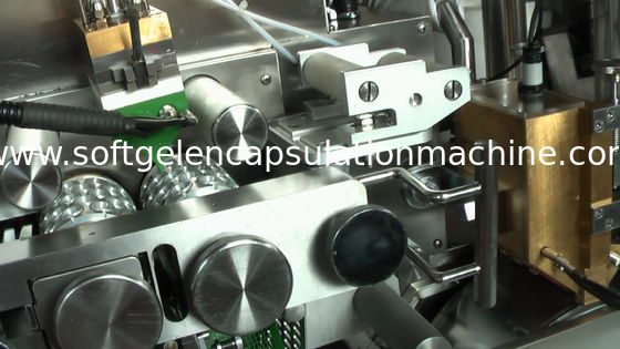 Piccola capsula molle che fa macchina per il laboratorio