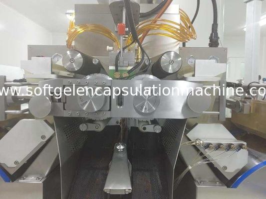 macchina classica di incapsulamento di Softgel di progettazione 13kw per l'olio di pesce, olio dell'aglio, riempimento di vatamin